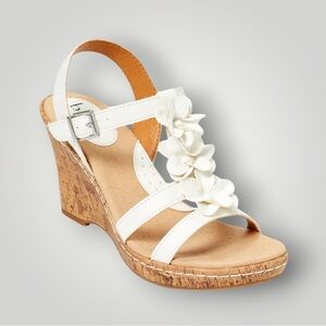 b.ø.c. White  Floral Evita Wedge  Sandal - Women Sz7M